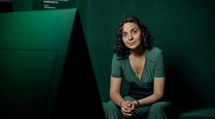 20240604 Stockholm.Didem Yildirim på Etnografiska Museet.Foto: Jonas Eng 20240604 Stockholm.
Didem Yildirim på Etnografiska Museet.Foto: Jonas Eng