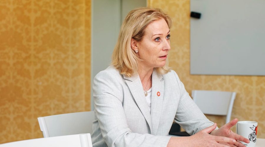 Jeanette Gustafsdotter; kulturminister. Kulturminister