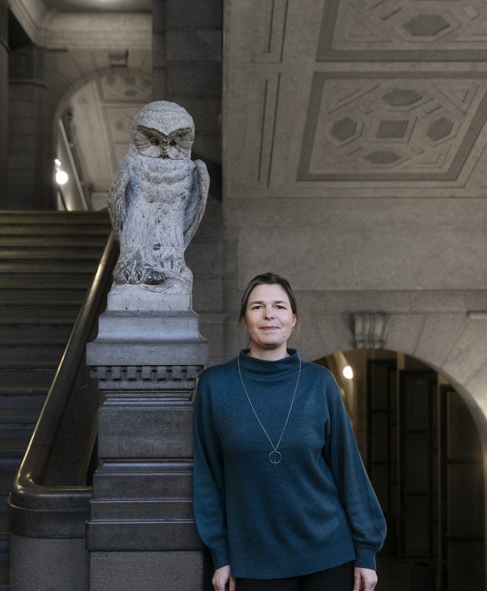 Lisa Månsson och uggla