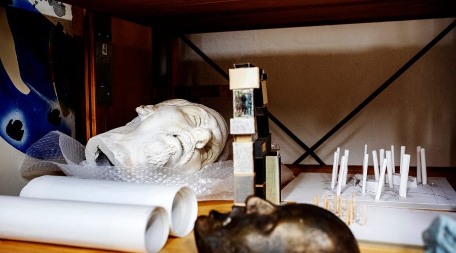 Museet lyckades skaffa hela gipsmodellen till Zlatan-skulpturen. Huvudet ligger på en hylla, resterande delar förvaras på en annan plats.
